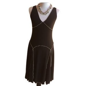 Max studio Stylish little black dress Cream Stitch